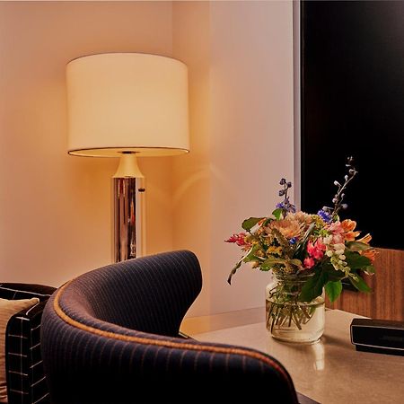 The Godfrey Detroit, Curio Collection By Hilton Hotel Eksteriør billede