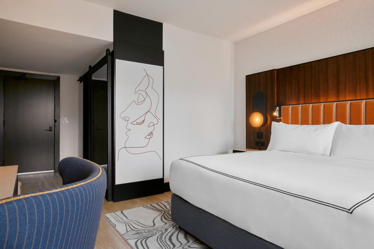 The Godfrey Detroit, Curio Collection By Hilton Hotel Eksteriør billede