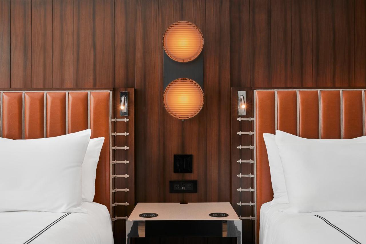 The Godfrey Detroit, Curio Collection By Hilton Hotel Eksteriør billede