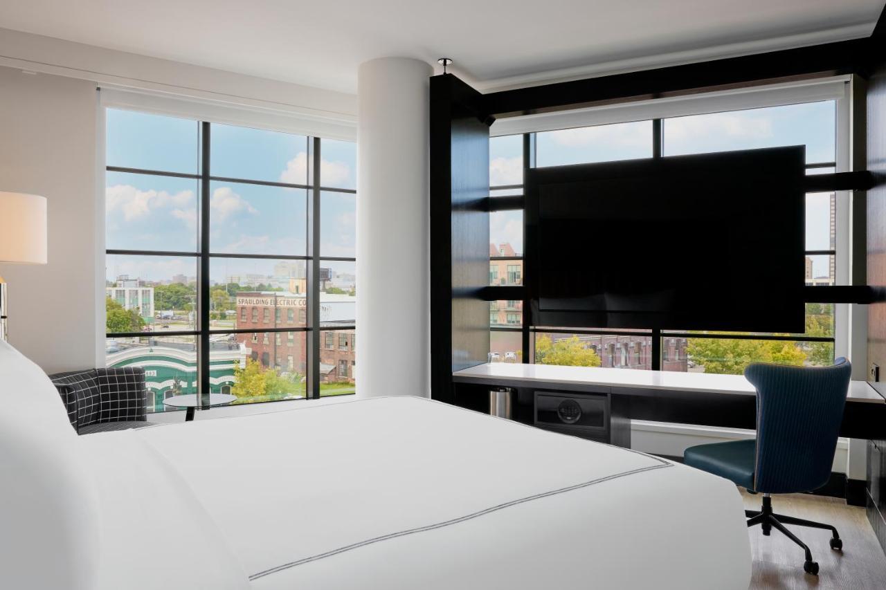 The Godfrey Detroit, Curio Collection By Hilton Hotel Eksteriør billede