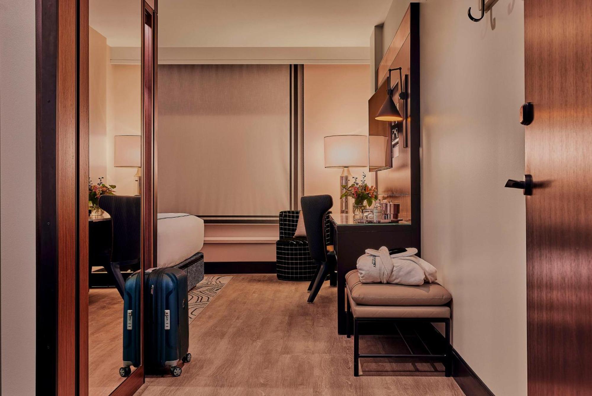The Godfrey Detroit, Curio Collection By Hilton Hotel Eksteriør billede